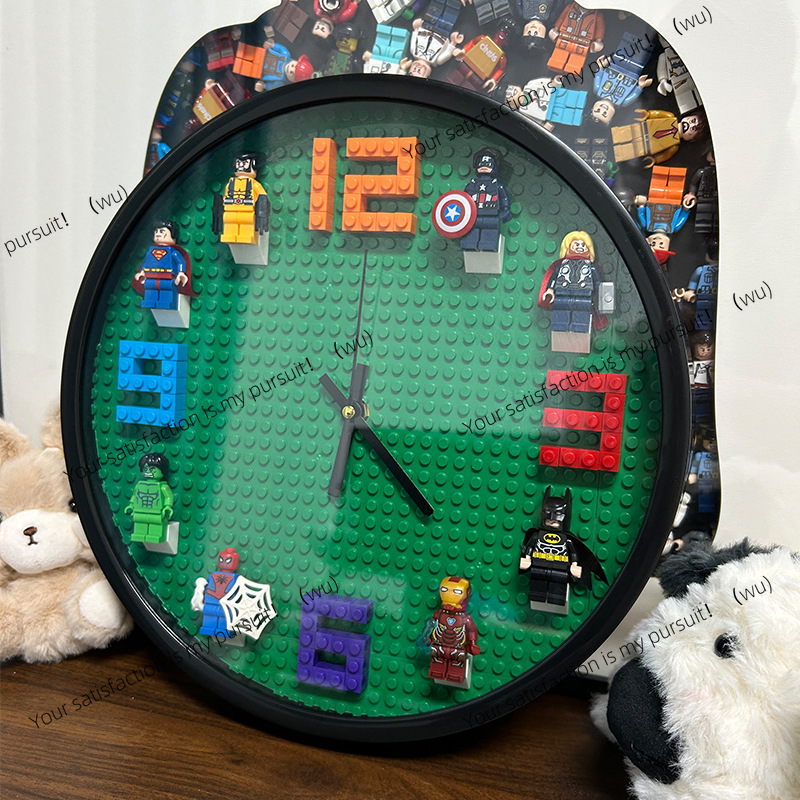 Interior Design Lego - Karikatür yapı taşı figürlü saat, Lego